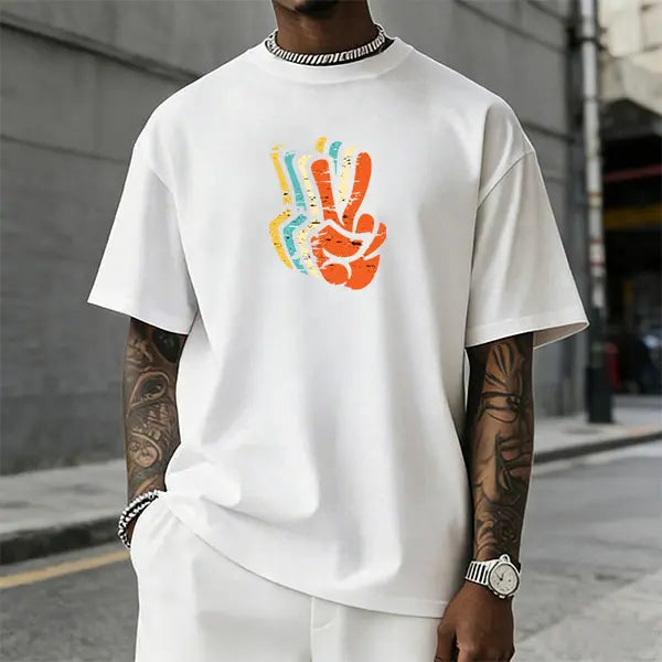 Men’s cosmic space graphic T-shirt featuring an astronaut and solar system print, made from a soft cotton blend—perfect for space enthusiasts, minimalist art fans, casual streetwear, and everyday outfits.