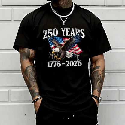 Men’s patriotic “250 Years 1776–2026” graphic T-shirt featuring an eagle and American flag print, short sleeves, casual streetwear style—ideal for Independence Day, patriotic activities, everyday casual wear, and summer outings.