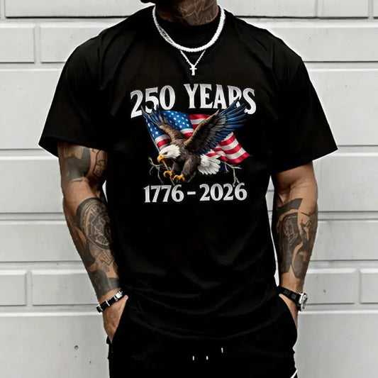 Men’s patriotic “250 Years 1776–2026” graphic T-shirt featuring an eagle and American flag print, short sleeves, casual streetwear style—ideal for Independence Day, patriotic activities, everyday casual wear, and summer outings.