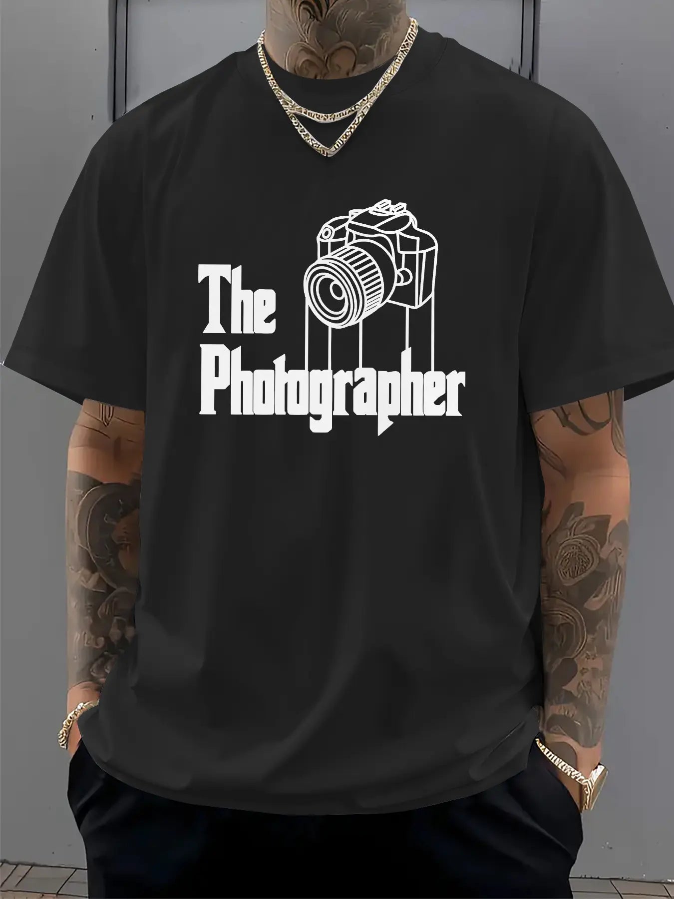 Photographer Print Element Men's T-Shirt, High-End Fashion Casual Short Sleeve Tee, Trendy Graphic Crew Neck Top for Men, Soft Cotton Blend Summer Streetwear, Unique Gift for Photography Lovers, Dad, Him