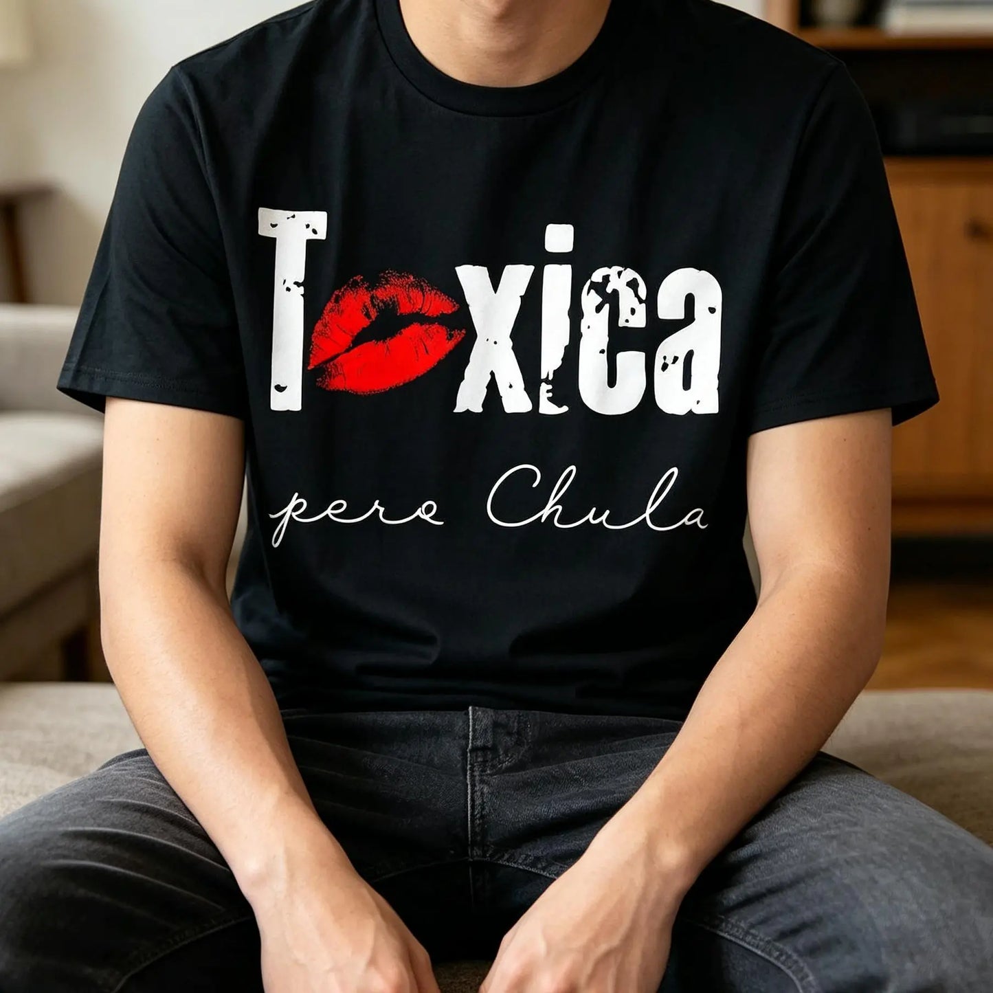 Toxica Pero Chula Graphic Tee - Funny Spanish Quote T-Shirt for Feisty Latinas, Casual Loose Fit Crew Neck Short Sleeve Top, 100%25 Comfort Material, Black with White Lettering Cotton Fabric Soft Summer Y2K Streetwear  Crewneck Tshirt
